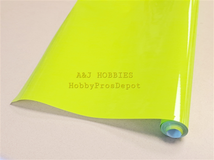 Skywing Covering Luminous Green-06 (25"W x 36"L)