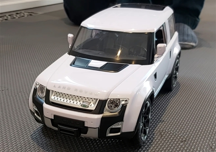 RC Land Rover DC100 - White Color
