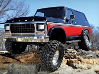 Traxxas TRX4 1/10 Trail Crawler Truck w/'79 Bronco Ranger XLT Body (Red), TRA82046-4-RED