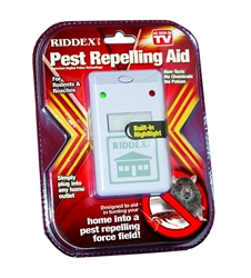 Riddex Plus 030501A Pest Repeller for Rodents and Insects, Plug-In Indoor Repellent With Built In Night Light