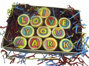 1.25" Say-it-in-Cookies Personalized Gift Box