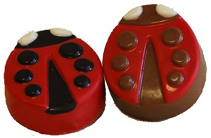 lady bug oreo cookies