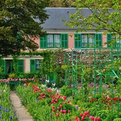 Paris Day Trip to Versailles and Giverny