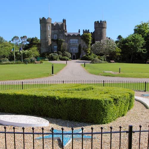 Dublin Shore Trip - Botanic Gardens and Malahide Castle