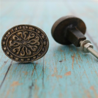 Oval Floral Metal Cabinet Knob in Antique Brass Finish