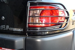 07-10 FJ Cruiser Taillight Guards by Aries