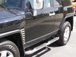 FJ Cruiser Side Bar Steps by Steelcraft