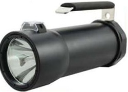 HID 35 Watt Waterproof Multipurpose Flashlight by Vision X