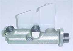 All TR7-TR8 Brake Master Cylinder<br><font color="red">PMA 702</font>