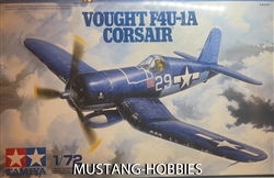 Tamiya 1/72 1/72 F4U1A Corsair Aircraft