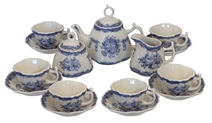 Small Blue & White Tea Set | Gettysburg Emporium