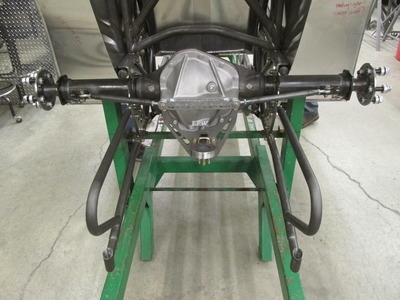 Dana 60 with hitch and snubber rail