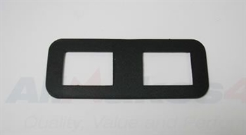 347369 - Door Hinge Plastic Washer for Defender and Series 2A & 3 - Fits Hinge to Bulkhead (Comes as single piece) (S)