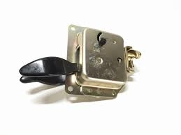 FQJ103840 defender rear door handle