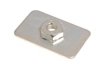 AHR710280 - MTC3203 Windscreen to Roof Captive Nut Plate Def 83-16