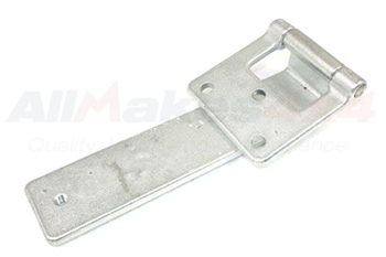 BHB700051 - Bottom Tailgate Hinge for Discovery 1 and Discovery 2 - Lower Hinge for 300TDI and TD5 Disco