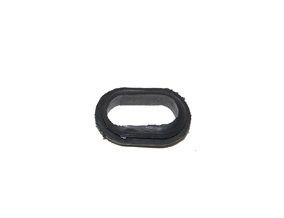 BTR6638 - Front Grille Lower Grommet for Discovery 1 (from 1994-1998) and Discovery 2 (1998-2002)