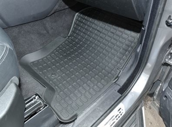 DA4803 - Heavy Duty Land Rover Rubber Black Rubber Mat Set - For Discovery 3 & 4 - Left Hand Drive - With Lipped-Edge