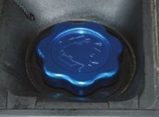 DA8890 - Blue Anodised Oil Filler Cap for Defender TD5 and Discovery TD5