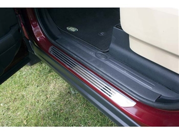 EBN500041G - Outer Sill Protectors In Stainless Steel - Fits For Genuine Land Rover Discovery 3 & 4 from 2005-2016