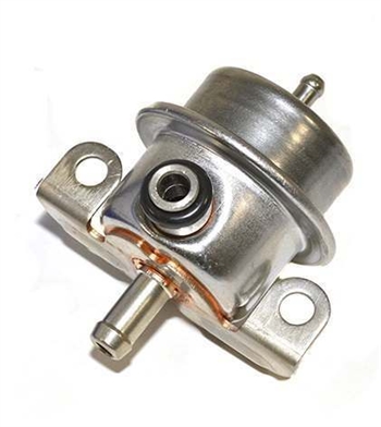 ETC8494 - FUEL PRESSURE REGULATOR FOR V8 EFI 3.9, 4.0 AND 4.6 - FOR DEFENDER, DISCOVERY 1 & 2, RANGE ROVER CLASSIC & P38