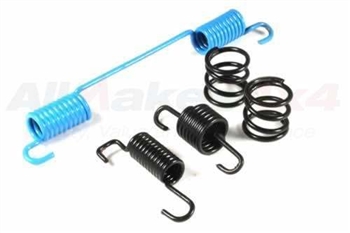 ICW100050.AM - Handbrake Spring Retention Kit for Defender and Discovery 1 & 2 from 1994 Onwards