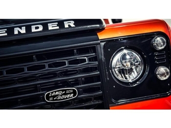 LR069120 - Fits Defender Heritage Land Rover Oval Logo - For Use on Adventurer Grille - For Genuine Land Rover