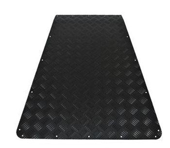 LR67-3B - 3mm Black Bonnet Chequer Plate 83-07