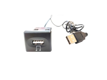 MUD-0078 - USB Extension Switch for Land Rover Defender - Designed to Fit from 2002 Onwards