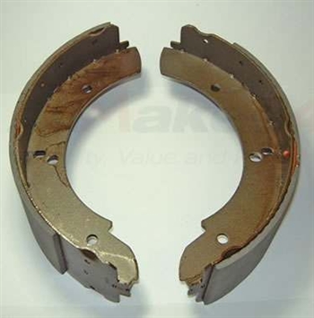 STC965 - Handbrake Shoes - Rod Operated up to 1994 for Defender and Discovery 1