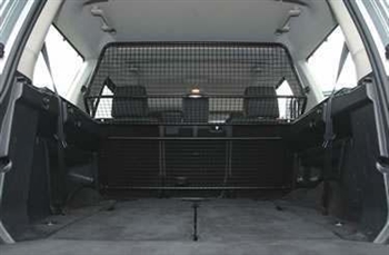 VUB501170 - Genuine Land Rover Dog Guard - Full Length Guard - For Discovery 3 and Discovery 4 - Mesh Style Dog Guard