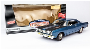 1969 Plymouth 426 Road Runner Die-Cast Metal Model Car, 1:18 Scale, Ohio Hemi