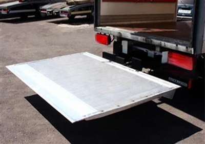 Shipping/Liftgate Box Truck Limited Access Commercial Delivery