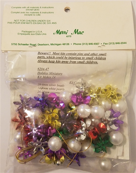 Beadery Holiday Ornament Kit Mini Holiday Glow 7004 – Creative Wholesale