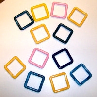 100ct 3" Plastic Square-Rings - Assorted Colors