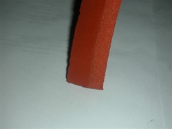 75029 RUBBER RED SILICONE SPONGE 1/2" X 1"