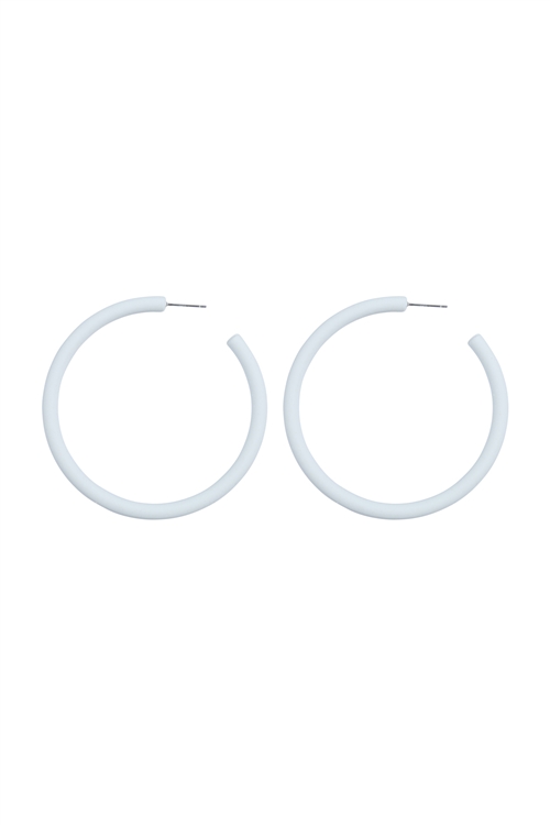 S25-6-5-27946WH-R - RUBBER COATED HOOP EARRINGS-WHITE SILVER/1PC