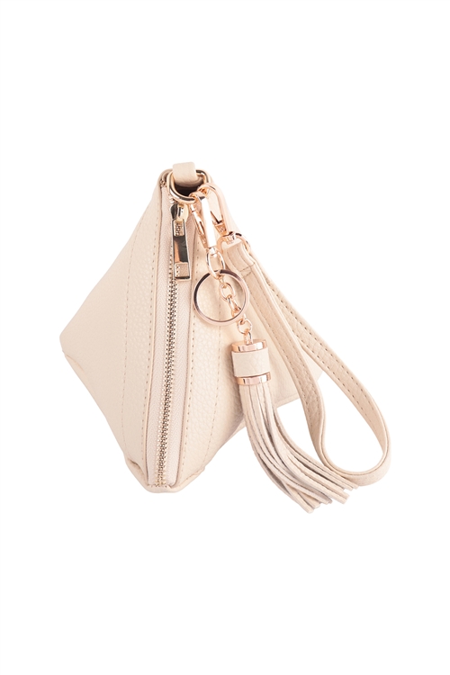 S22-6-1-7092IV - IVORY PYRAMID LEATHER BAG/1PC