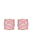 A1-1-2-AE0088GD-LPO - GLASS CUSHION POST EARRINGS-LIGHT PEACH/1PC