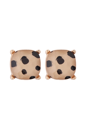 A1-1-2-AE0088NDAL - GLASS CUSHION POST EARRINGS- DALMATIAN BROWN/1PC