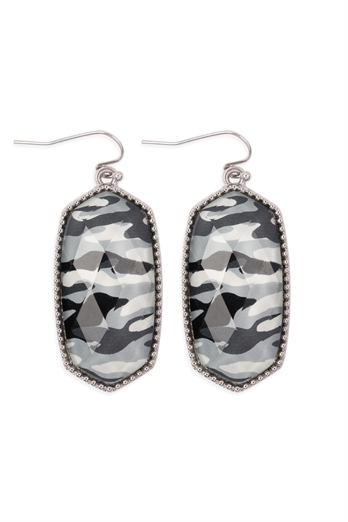 A1-2-5-AE0331RD-CAM2-OVAL EPOXY DROP FISH HOOK EARRINGS-SILVER CAMOUFLAGE/1PC (NOW $1.50 ONLY!)