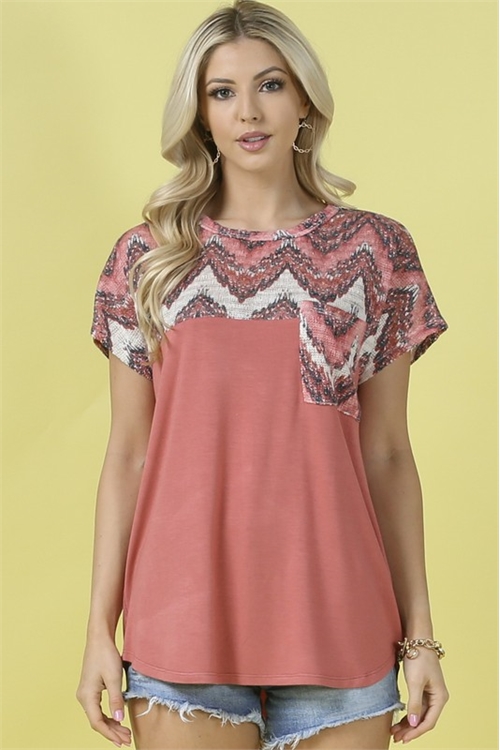 S37-1-1-AV-AV1124-SHIRLY-CO-CHEVRON PRINT KNIT COLOR BLOCK TOP-CORAL-2-2-2