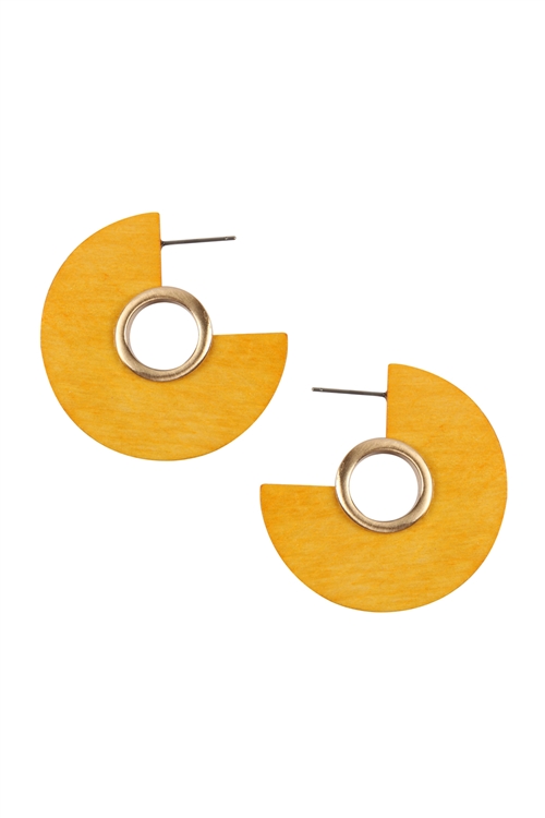 S7-6-3-B2E2260YLW - ROUND SHAPE SLICED WOOD POST EARRINGS - YELLOW/1PC (NOW $1.00 ONLY!)