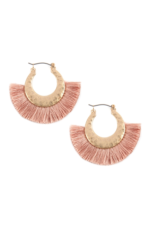 S21-4-3-B2E2776DPK - FAN TASSEL WITH METAL HAMMERED HOOP EARRINGS - DUSTY PINK /6PAIRS