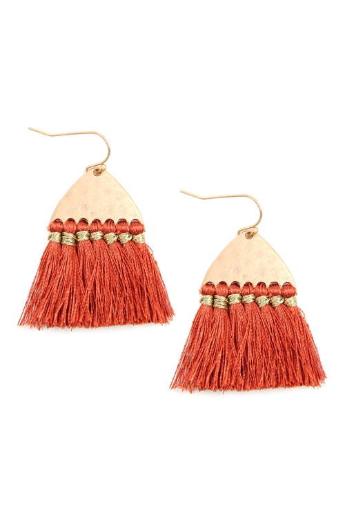 A3-1-2-B2E2783RUST - THREAD TASSEL WITH HAMMERED METAL HOOK EARRINGS - RUST/1PC