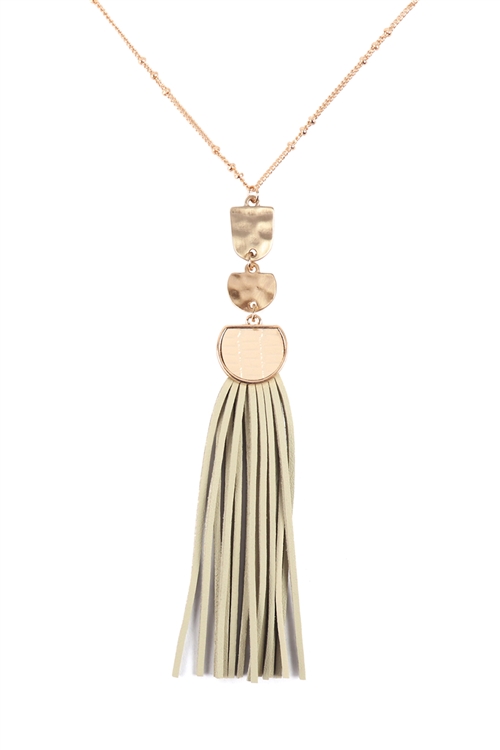 S25-8-1-B3N2174IV - PU LEATHER TASSEL METAL HAMMERED NECKLACE - IVORY/6PCS (NOW $2.50 ONLY!)
