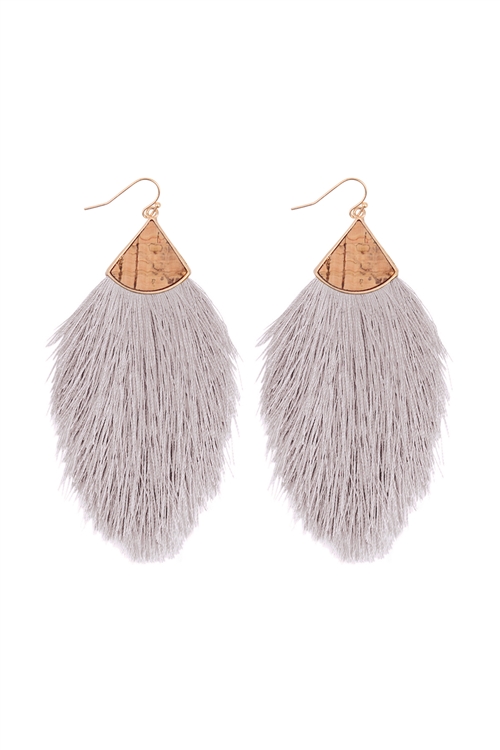 S1-6-2-B5E2238LGRY - CORK W/ FRINGE THREAD DROP HOOK EARRINGS-LIGHT GRAY/6PCS