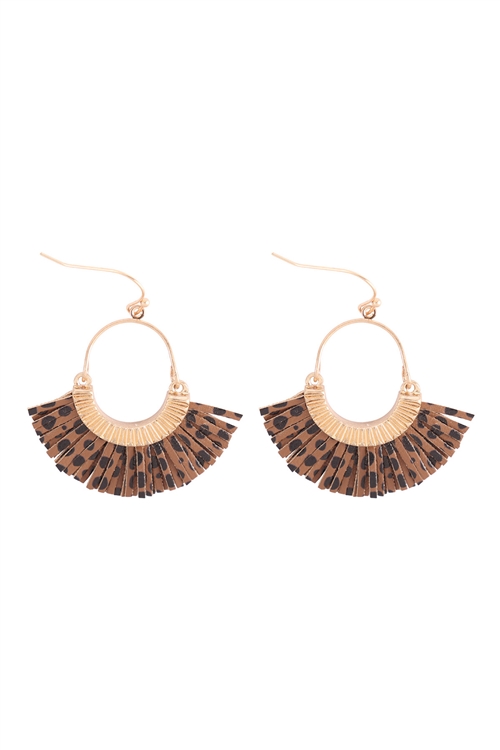 A1-1-2-B6E2370CH-TAN - 1.4" FAN SHAPED PU LEATHER HOOK EARRINGS - CHEETAH TAN/6PCS