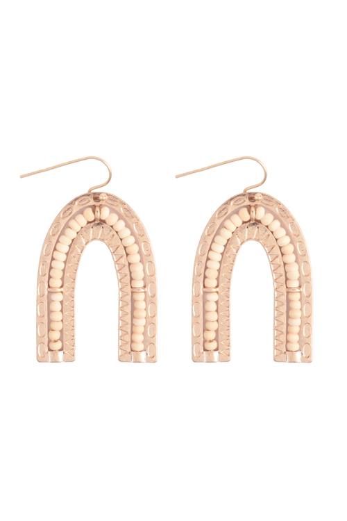 S4-4-3-B7E3119X-IV - 1.5" ARCH SHAPED WOOD TEXTURE SEED BEAD EARRINGS-IVORY/6PCS