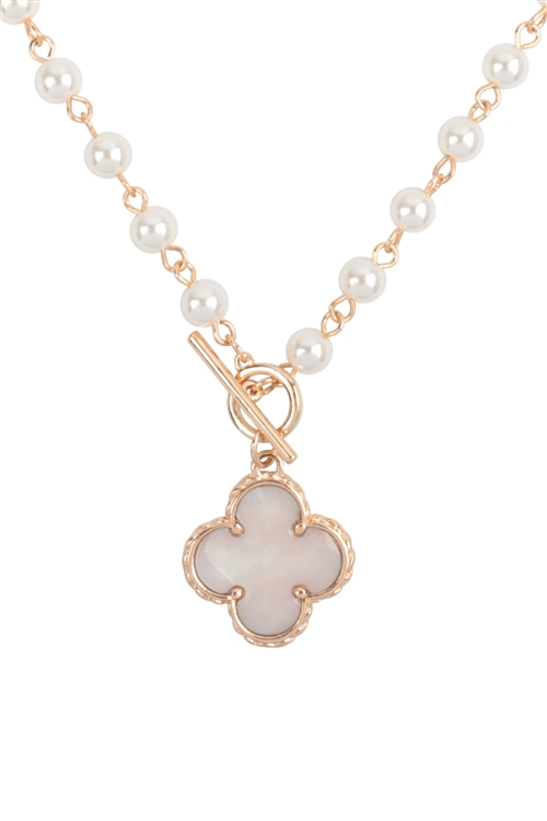 S6-4-3-B7N2522-GD - 18" CLOVER SHAPED SHELL PEARL SHORT TOGGLE NECKLACE-GOLD/1PC